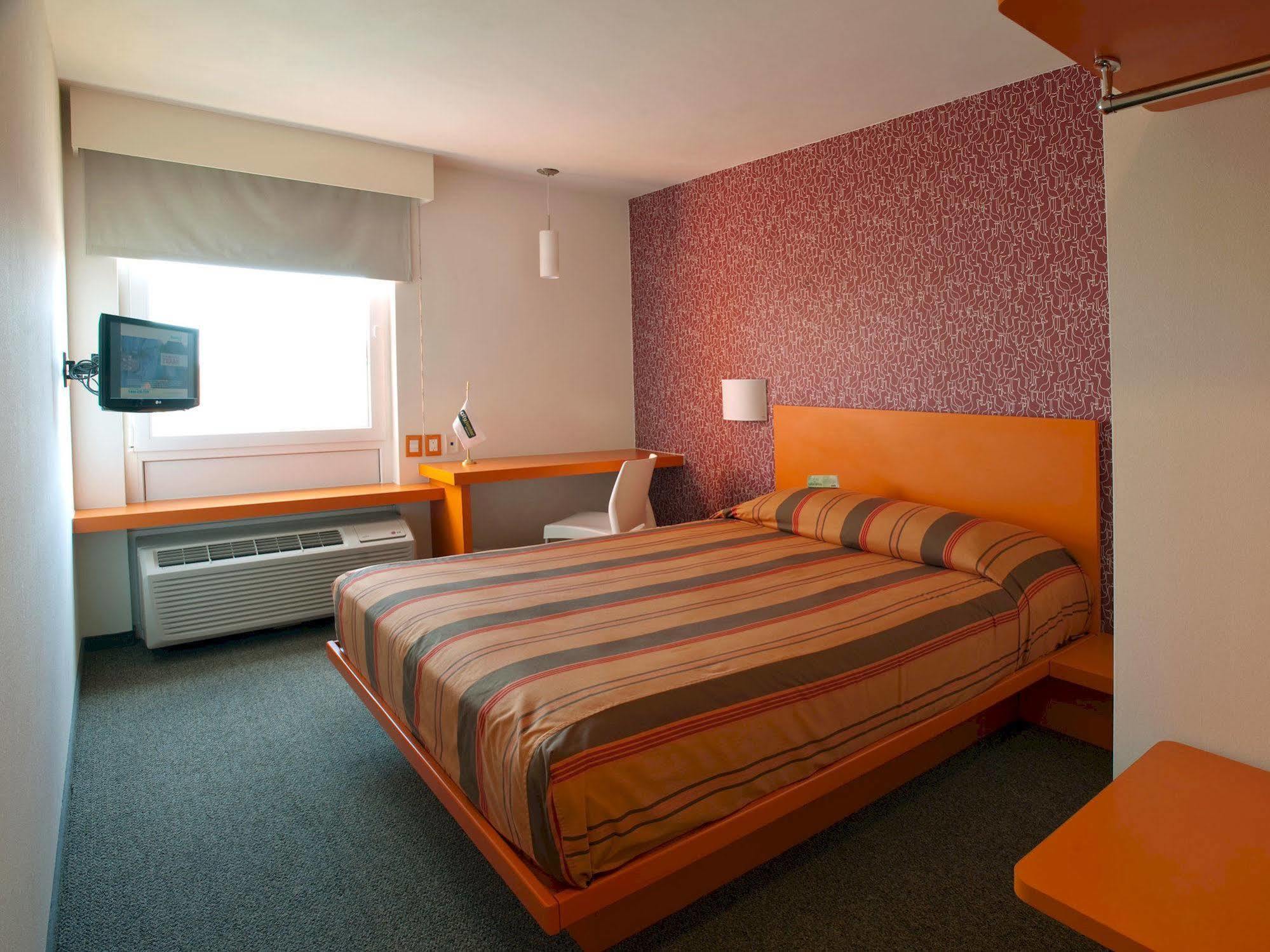 Hotel Tecnologico Norte チワワ エクステリア 写真